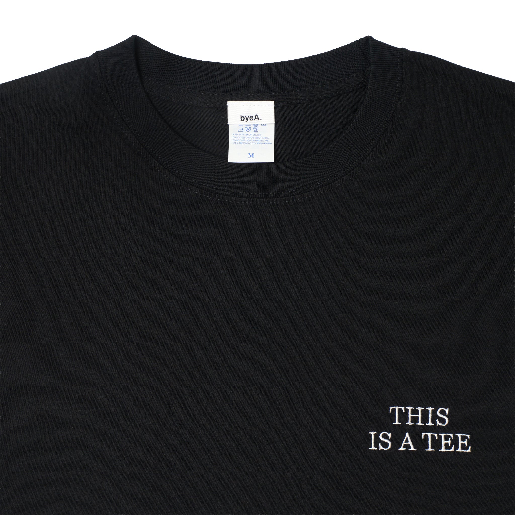"THIS IS A TEE" TEE BLACK(ティスイズアティーティーブラック)|byeA.(バイエー)OFFICIAL ONLINE STORE
