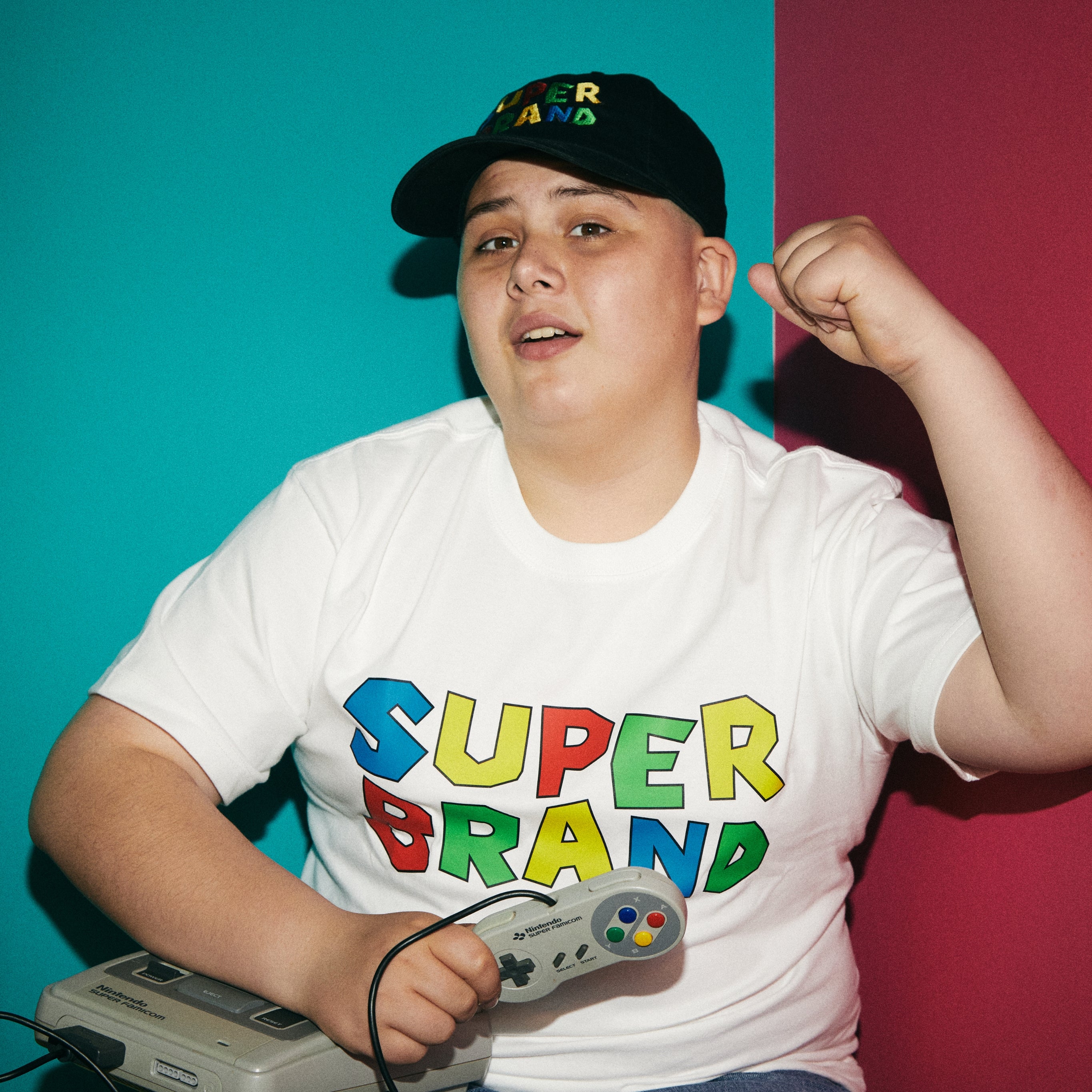 SUPER BRAND TEE WHITE（スーパーブランドティーホワイト）｜byeA.（バイエー）OFFICIAL ONLINE STORE