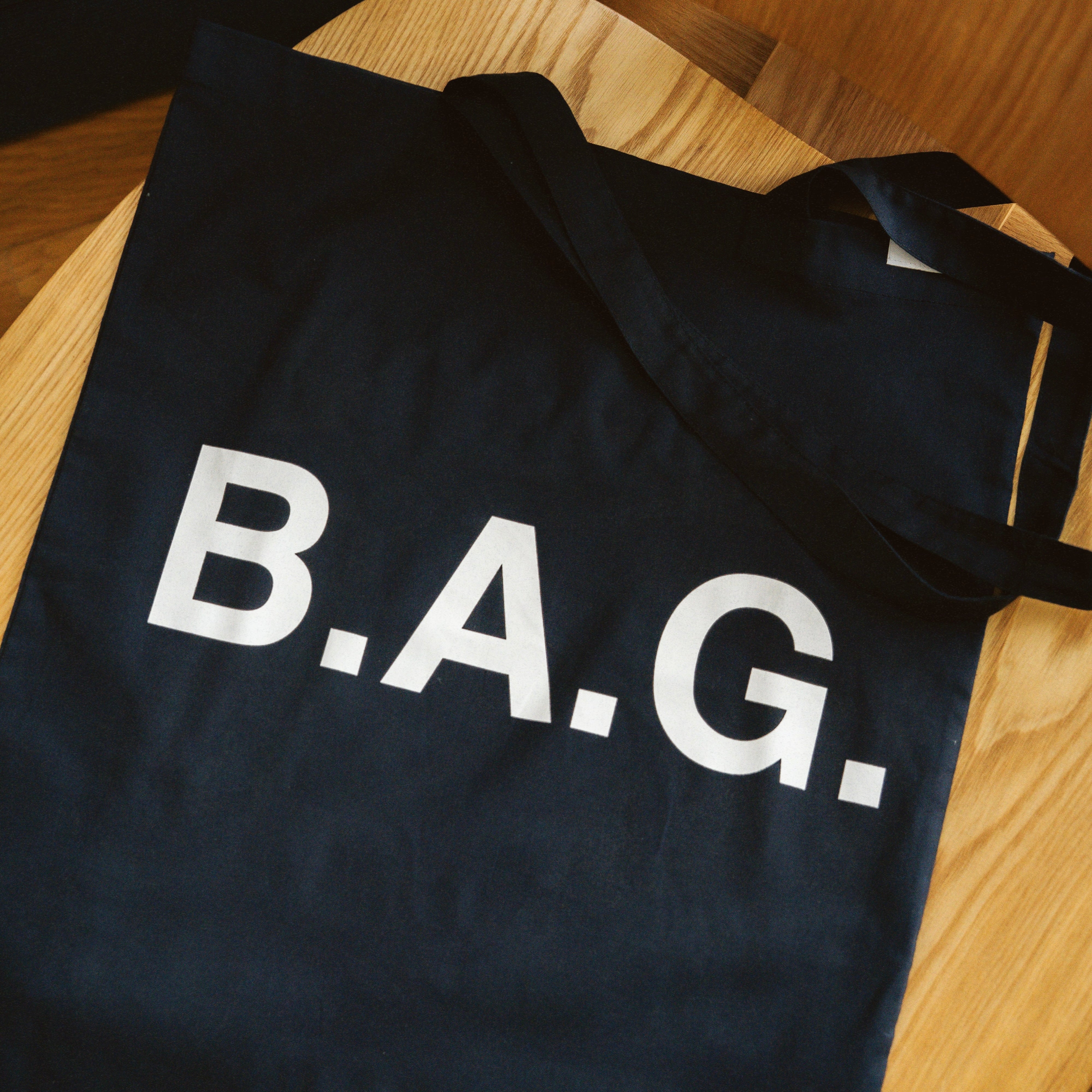 B.A.G. BAG NAVY（ビーエージーバッグネイビー）｜byeA.（バイエー）OFFICIAL ONLINE STORE