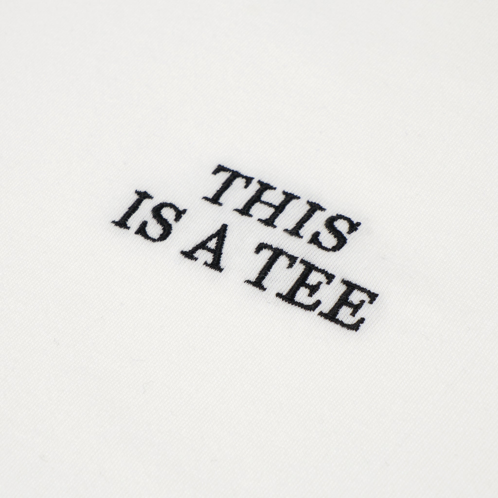 "THIS IS A TEE" TEE WHITE（ティスイズアティーティーホワイト）｜byeA.（バイエー）OFFICIAL ONLINE STORE